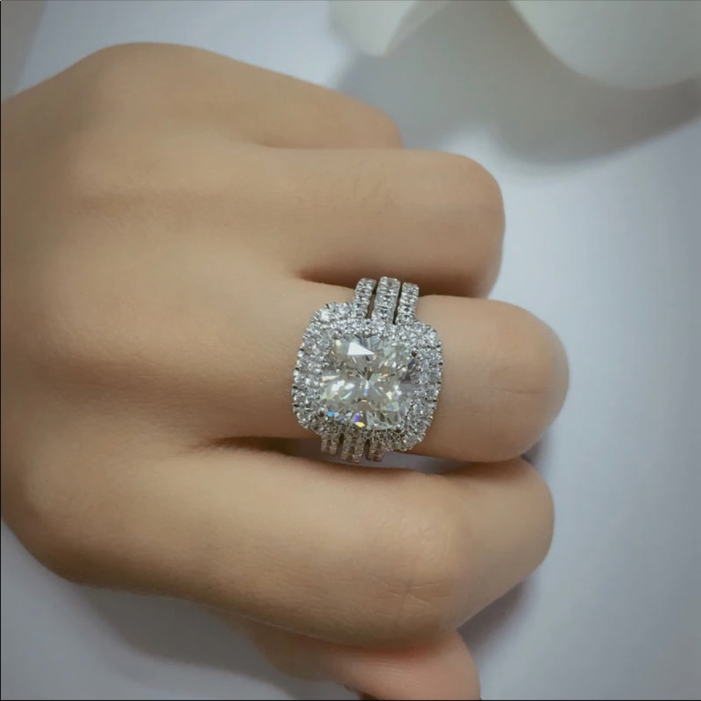 (Size 5) 10k gold engagement ring